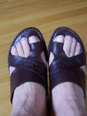 Born Sandals Brown with tooled leather size 7